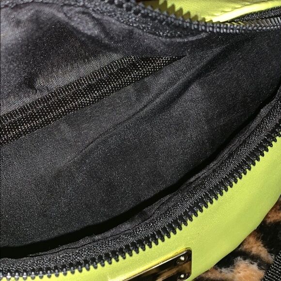 Lime glazed Fanny - Picture 3 of 3